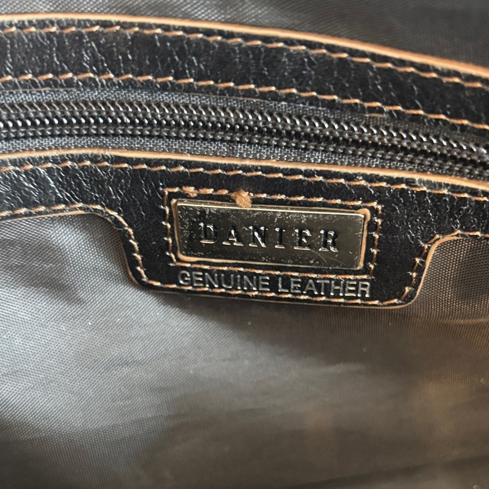 Danier Elegant Black Leather Handbag - Picture 6 of 11